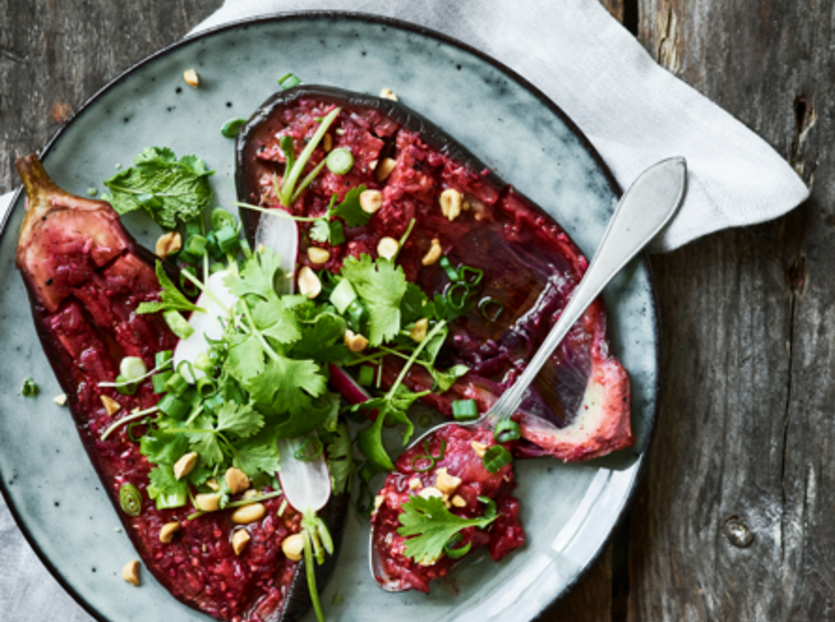 Indisk aubergine med tandoori masala og radise salat