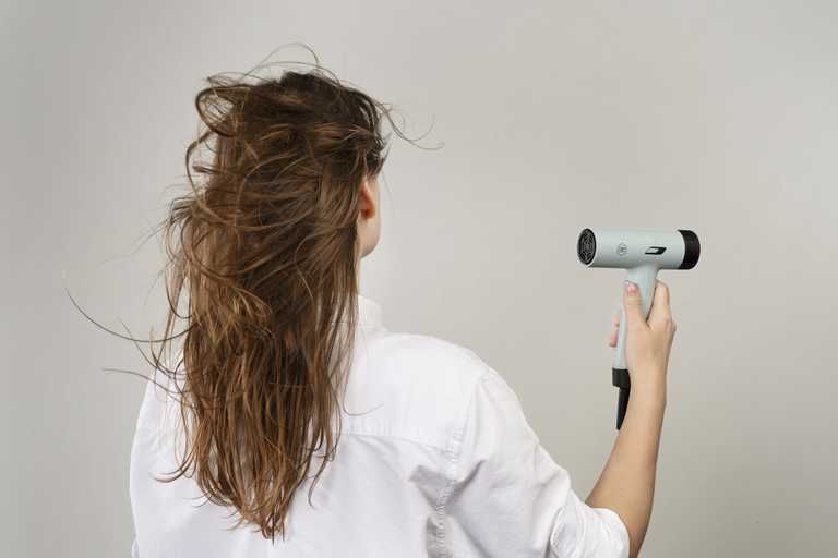 Hvordan fungerer en hårtørrer?