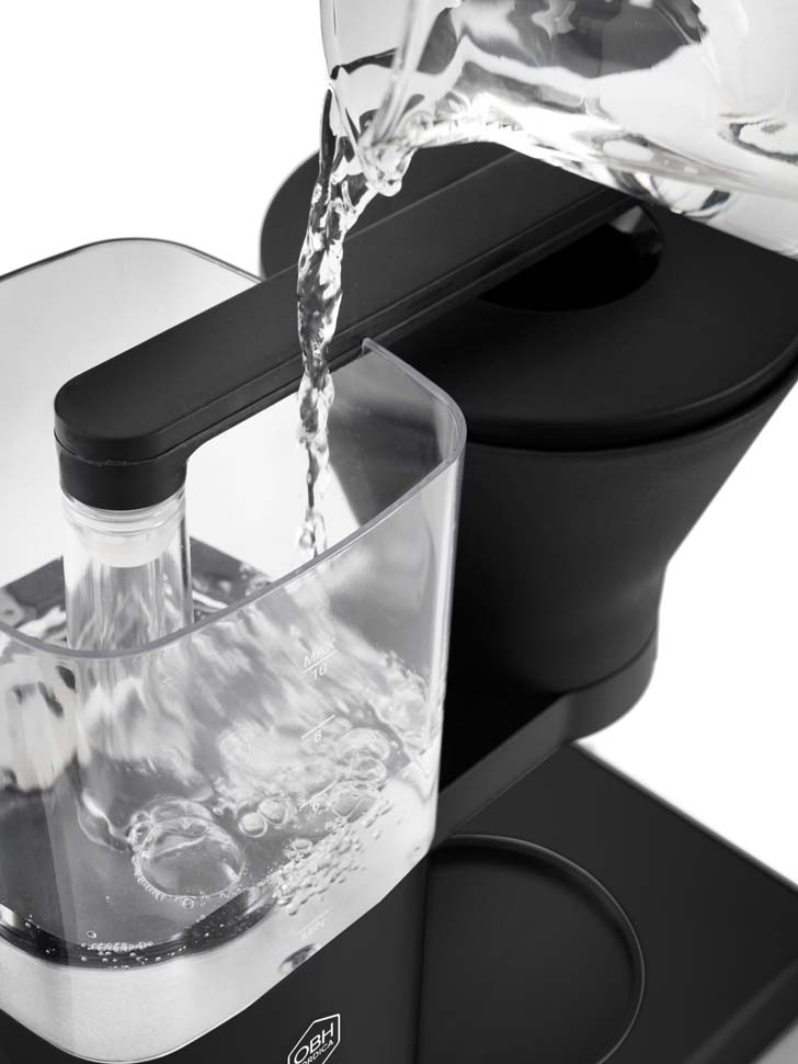 Beholder på 1,25 liter med tydelige vandstandsmarkeringer