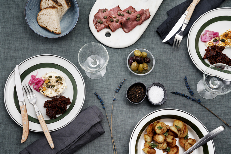 Steakbestik med rustik charme