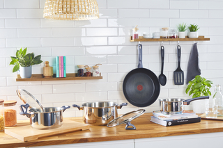 Nu kan du købe Tefal hos OBH Nordica! Se Tefals store udvalg.