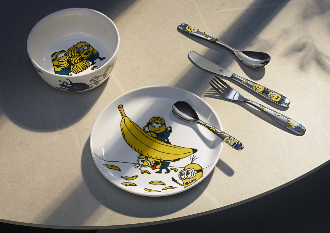 Minions ved middagsbordet