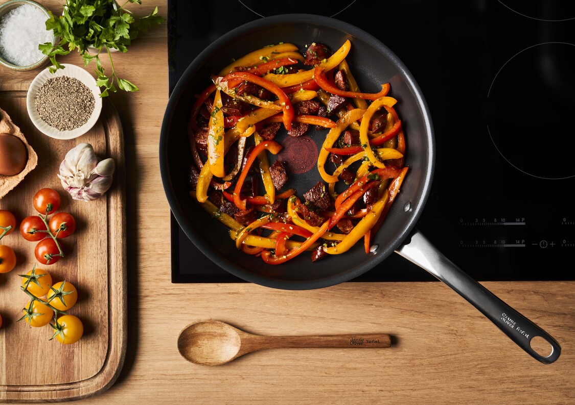Jamie Oliver stegepander er ikke kun et redskab - 