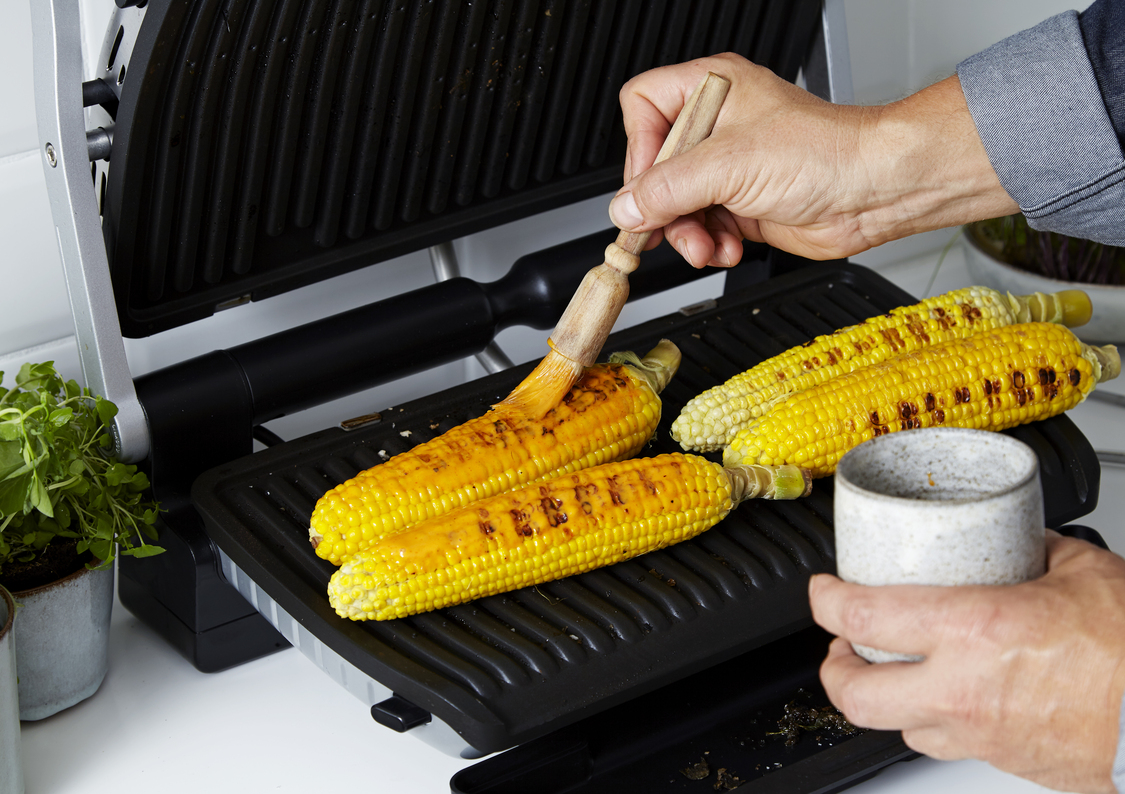Kan man bruge en bordgrill indendørs?