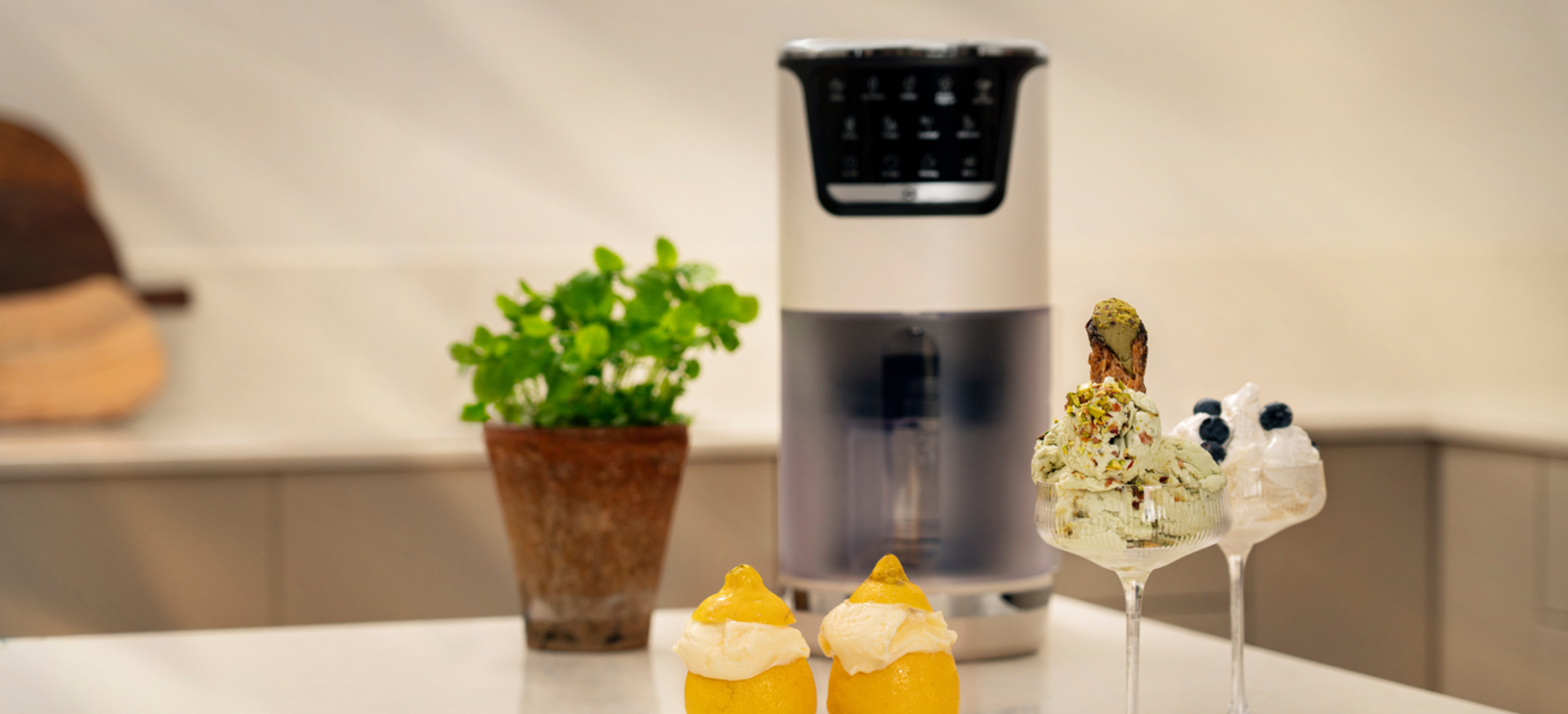 Dolci Gelato, 9-i-1-ismaskineOplev friheden ved at lave dine egne frosne lækkerier